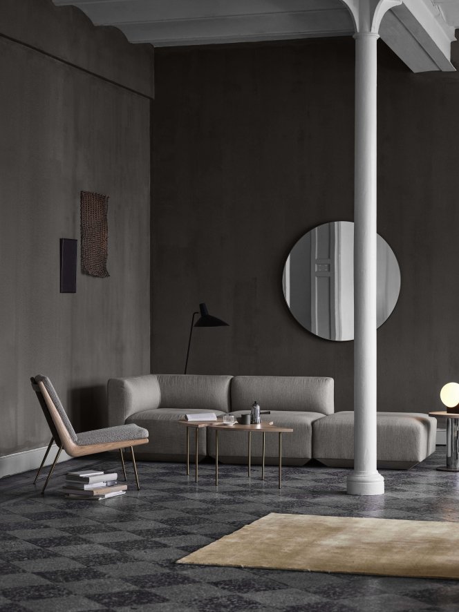 Gallery image for position 1