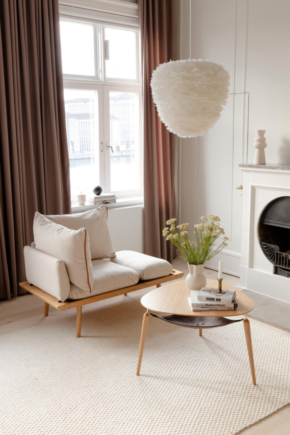 Gallery image for position 4