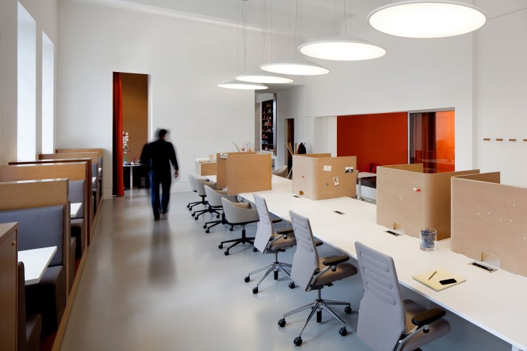 Gallery image for position 6