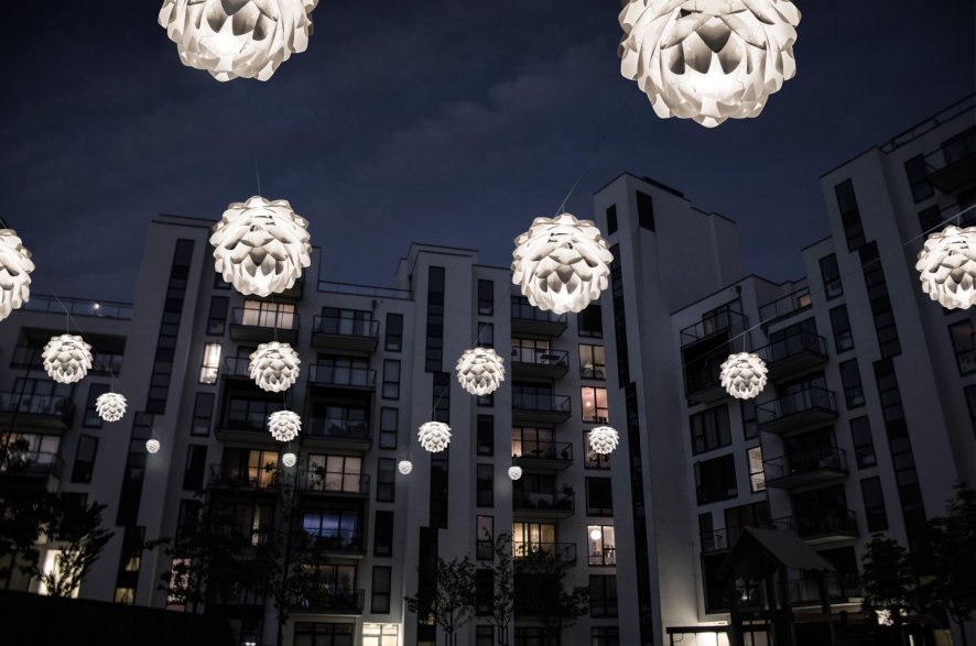 Gallery image for position 3