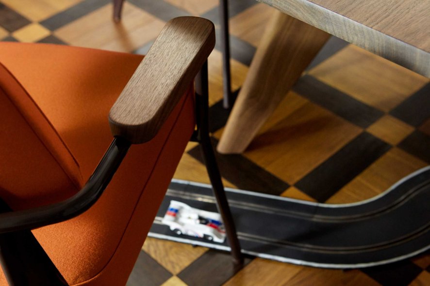 Gallery image for position 7