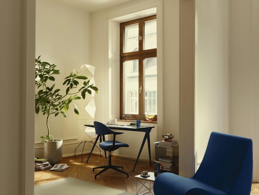 Gallery image for position 2