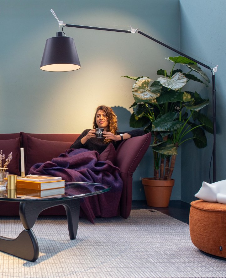 Gallery image for position 1