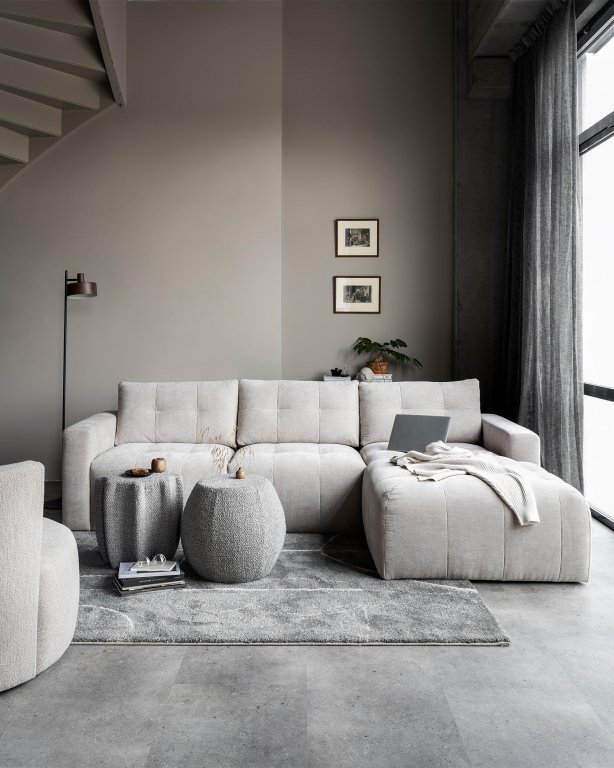 Gallery image for position 3