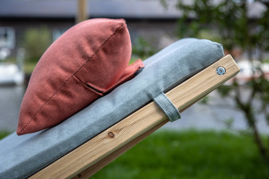 Gallery image for position 3