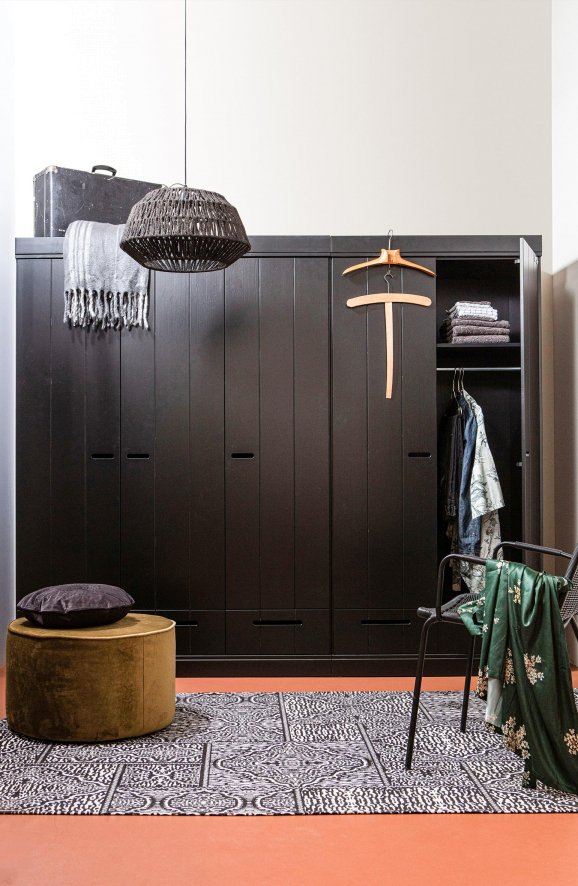 Gallery image for position 8