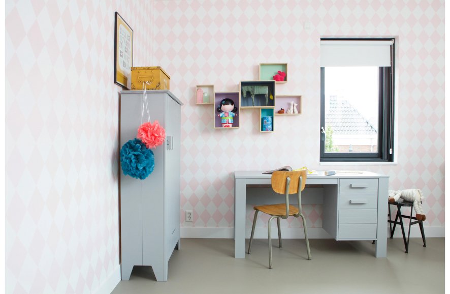 Gallery image for position 17