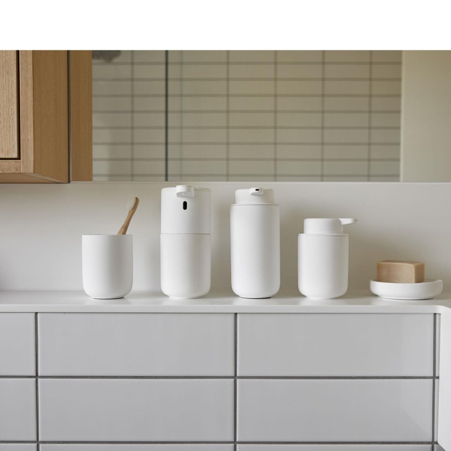 Gallery image for position 3