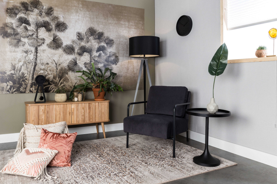 Gallery image for position 17