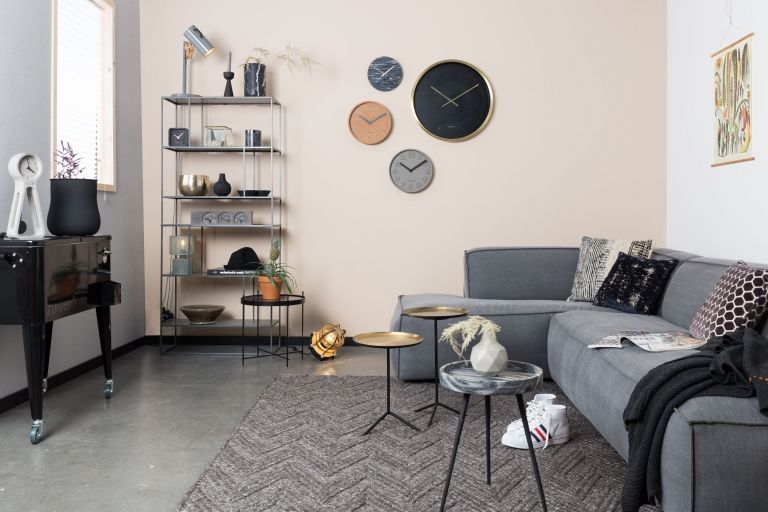 Gallery image for position 15