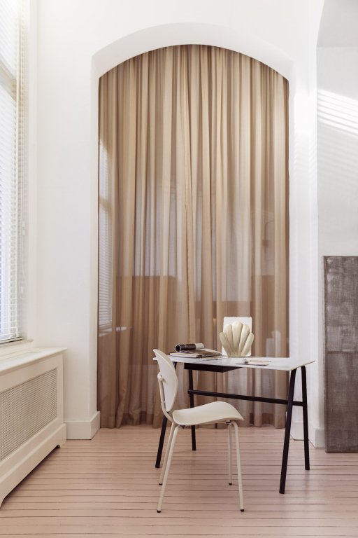 Gallery image for position 15