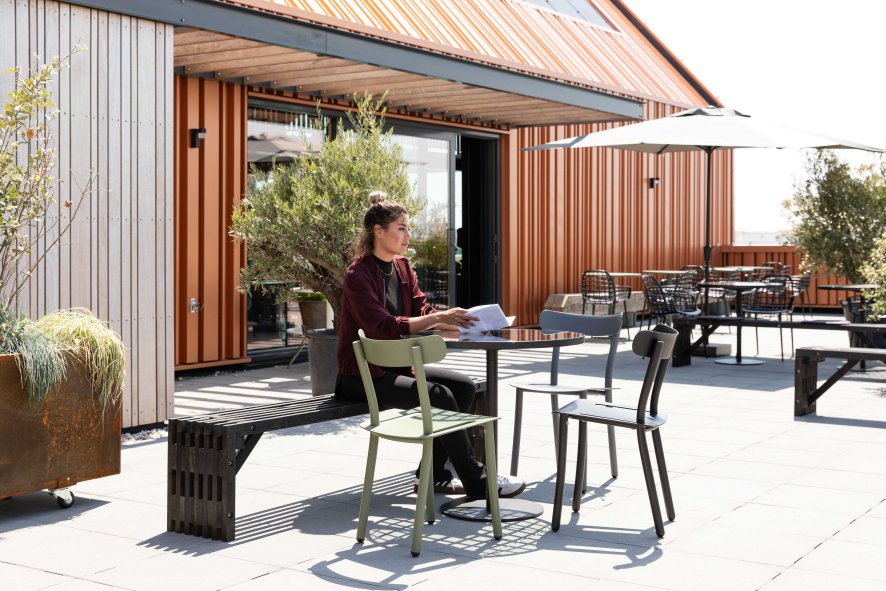 Gallery image for position 3